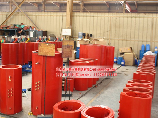 1000KVA云龙云龙云龙干式变压器 1000KVA云龙云龙云龙干式变压器